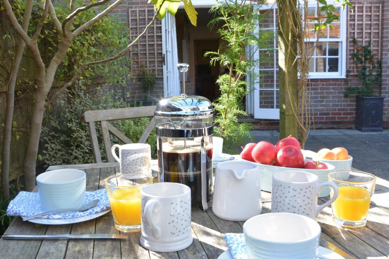 Pebble Beach Cottage, Aldeburgh Eksteriør bilde